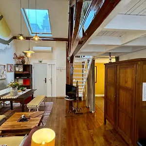 With Mezzanine Rua Da Moeda Apartment Lissabon